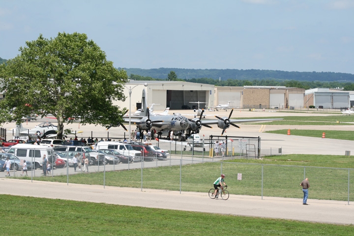 Warbirds And Airshows - Lunken Cincinnati B-29 2011